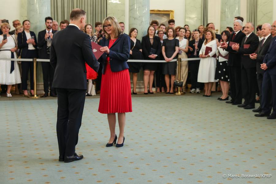 Prof. Joanna Jurewicz odebrała z rąk prezydenta nominację profesorską 
