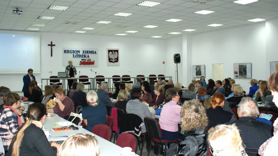 Problemy zdrowotne i czynniki ryzyka związane z pracą nauczycieli [Łódź, 13.11.2019 r.] 
