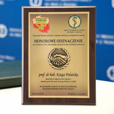 Honorowe odznaczenie dla prof. Kingi Polańskiej